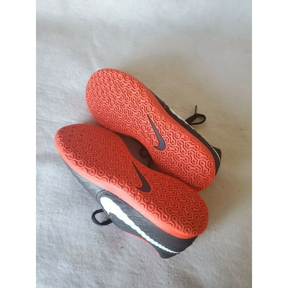 Nike Tiempo Sneakers Youth Boys 3.5‎ Black Red Casual Shoes